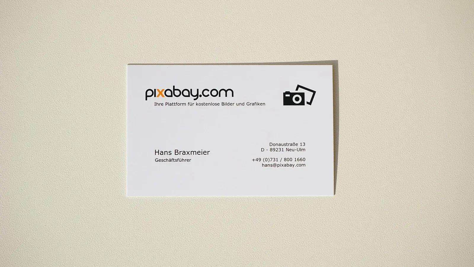 Faut-il avoir un nom de domaine incluant un mot clé ? — illustration